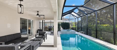 Outdoor pool, a heated pool