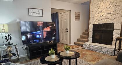 Chisholm Midterm Townhouse.......
Adults Only