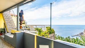 House - Cantinho do Sol by Homie (Ribeira Brava)