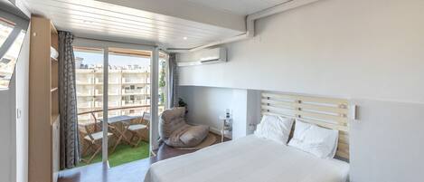 Wifi gratis y ropa de cama