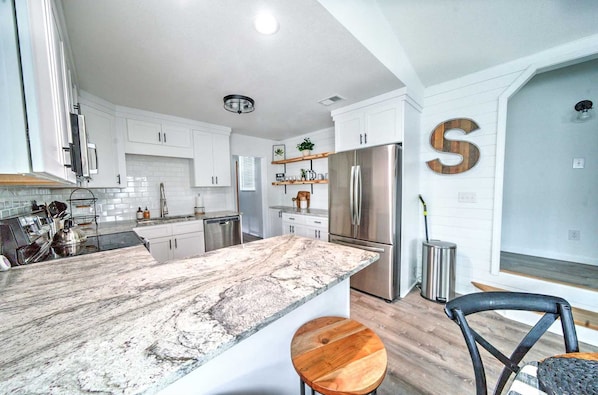 Parrilla de estufa y lavavajillas