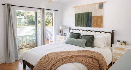 Boho Bungalow+walkable+stocked kitchen+BBQ+private