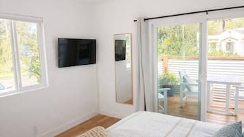 Desk, iron/ironing board, travel cot, free WiFi