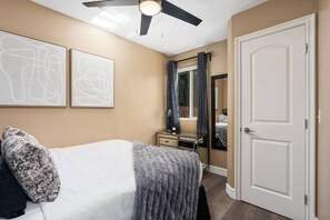 Desk, iron/ironing board, travel cot, WiFi