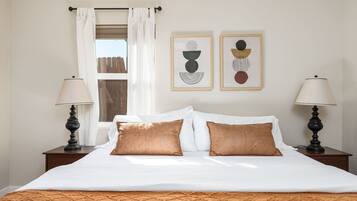 2 makuuhuonetta, silitysrauta/-lauta, internet, vuodevaatteet