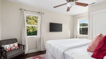 Desk, iron/ironing board, travel crib, free WiFi