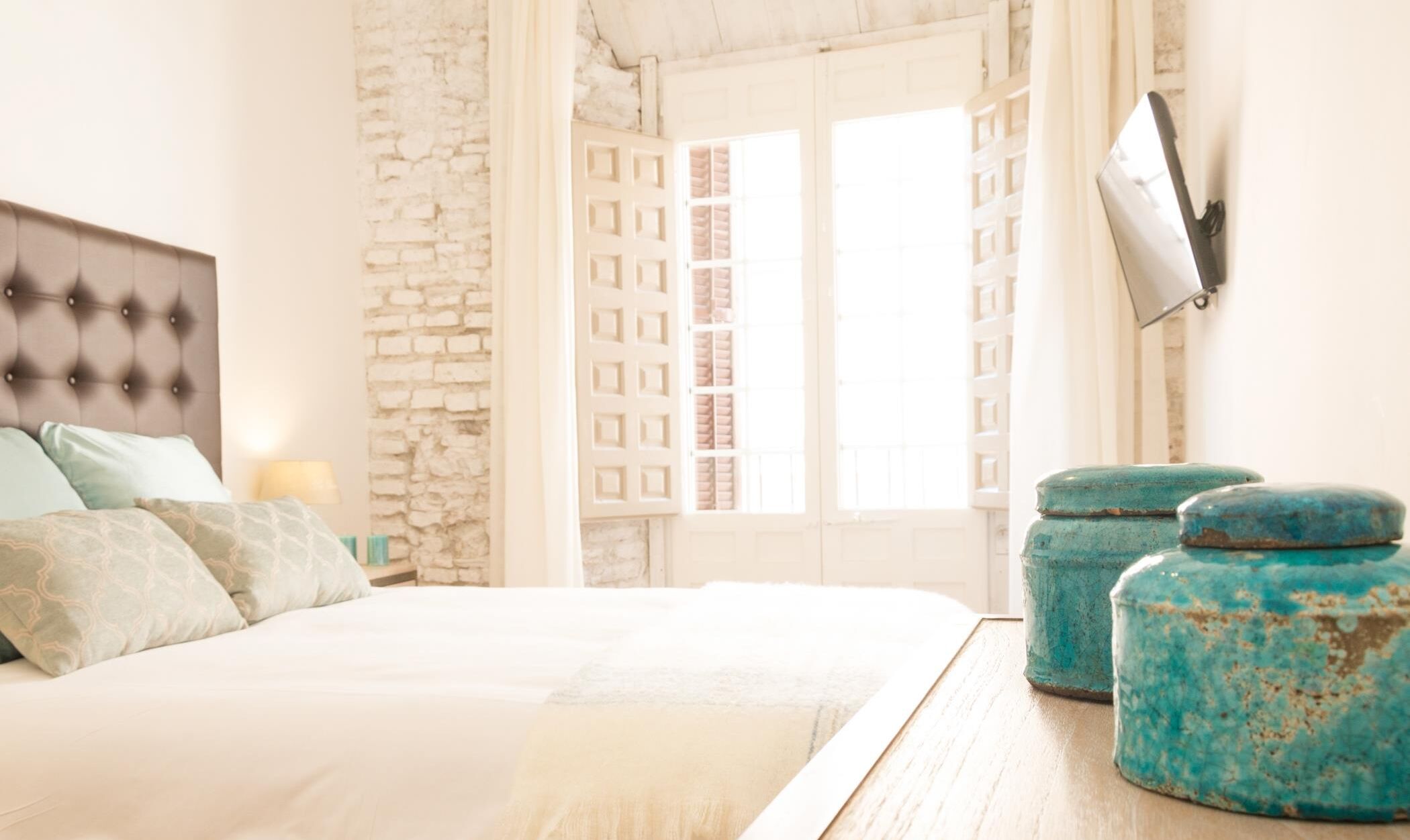 1 bedroom, iron/ironing board, internet, bed sheets