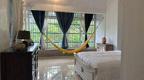 Comfort Room 1