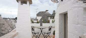 TrulliOcchiDiPietraHistoricalExperience