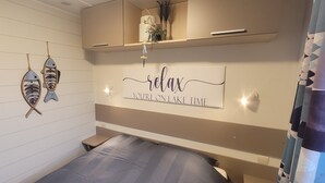 Unclassified image, 3 of 59, button - Chalet Sea-renity Lakeside met Jacuzzi (Jabekke)