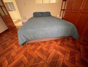 5 bedrooms