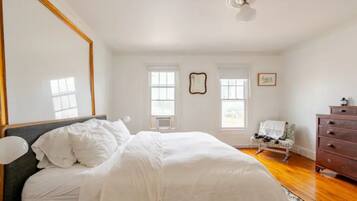 1 bedroom, desk, iron/ironing board, travel crib