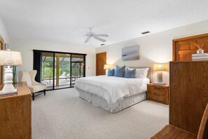 3 bedrooms, desk, WiFi, bed sheets