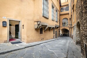 Esterni