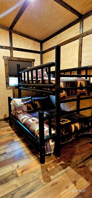 2 habitaciones, wifi gratis y ropa de cama 