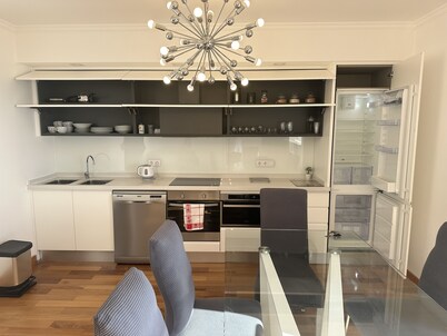 Nice and Modern Flat Near Airport