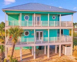 Exterior - 5BR Modern Beach Home, Steps To Beach, Balcony Gulf Views, Firepit, Dog Friendly (Gulf Shores)