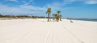 Don't CROSS the street, our Unit is on the BEACH! 2br/2ba Condo