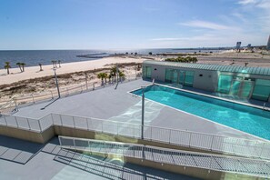 Pool - Don't CROSS the street, our Unit is on the BEACH! 2br/2ba Condo (Biloxi)