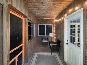 Interior - Brookside Cabin Brown County - Hot Tub & Fire Pit (Nashville)