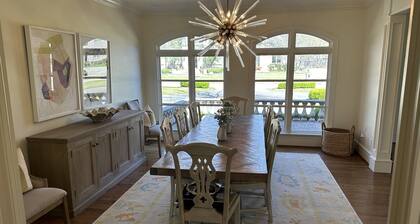 SOLAR ESCLIPSE VRBO huge home on Chenal Golf Course.
