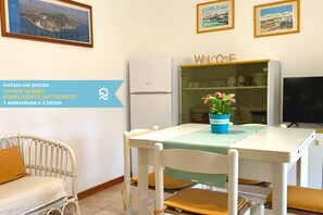 Dining - M383 - Marcelli, comfortable three-room apartment 200mt from the sea (Marcelli)