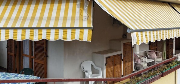 Property grounds - M383 - Marcelli, comfortable three-room apartment 200mt from the sea (Marcelli)