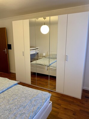 2 bedrooms, iron/ironing board, travel crib, free WiFi - Ferienwohnung Itzblick (Rattelsdorf)