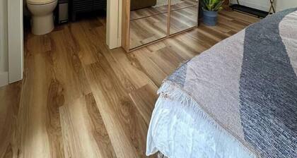 Nordic Harbor | Room 5 | Cedar Shadows
