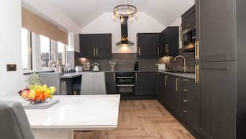 Fridge, dishwasher, electric kettle, toaster