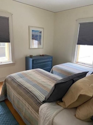 2 slaapkamers, een strijkplank/strijkijzer, wifi, beddengoed