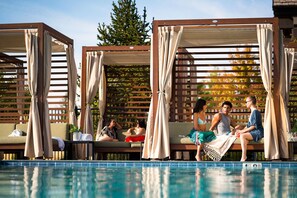 Pool - Upscale 4 BR Townhouse @ Juniper Preserve Resort (Bend)