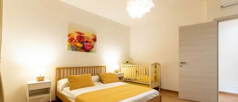 3 Schlafzimmer, Bügeleisen/Bügelbrett, Reisekinderbett, WLAN