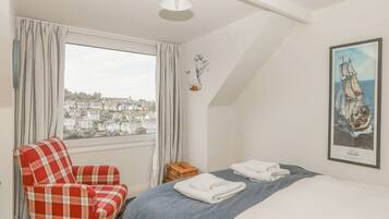 2 habitaciones, decoración personalizada y muebles diferentes