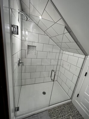 Shower, hair dryer, towels, soap - A year-round retreat for adrenaline junkies (Wallace)