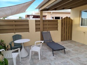Outdoor dining - Taminaka Comfortable III (Oranjestad)