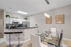 Dining - 4 Bedroom 3 Bathroom Terra Verde 111PB (Kissimmee)