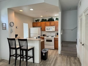 Fridge, microwave, oven, stovetop - 4 Bedroom 3 Bathroom Villas At Seven Dwarfs 8-107 (Kissimmee)