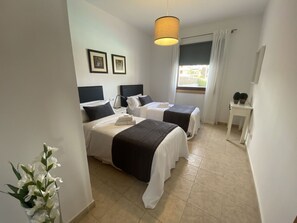 2 dormitorios, cuna de viaje, wifi gratis