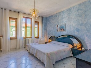 4 Schlafzimmer, Reisekinderbett, kostenloses WLAN
