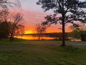 2 chambres, fer et planche à repasser, lit parapluie, Wi-Fi gratuit