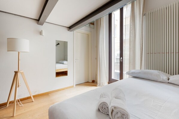 1 chambre, fer et planche Ă repasser, Wi-Fi, draps fournis