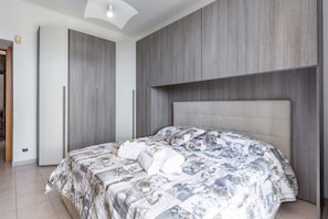 2 Schlafzimmer, Bügeleisen/Bügelbrett, WLAN, Bettwäsche
