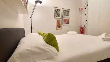 Fer et planche Ă repasser, Wi-Fi, draps fournis