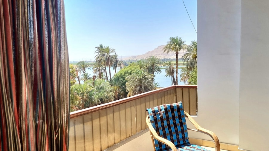 Abo Hisham尼罗平房