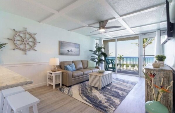 Smart TV, books, stereo