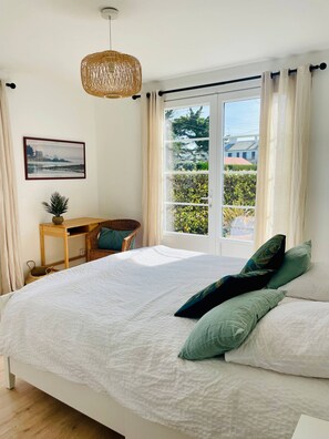 4 camere, ferro/asse da stiro, accesso a Internet