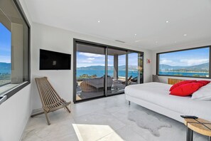 7 Schlafzimmer, Bügeleisen/Bügelbrett, Reisekinderbett, WLAN