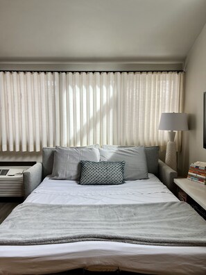 1 bedroom, WiFi, bed sheets - Modern Durango Condo at Tamarron - Ski & Golf  (Durango)