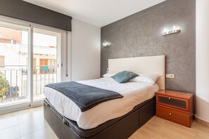 3 camere, ferro/asse da stiro, Wi-Fi gratuito, lenzuola